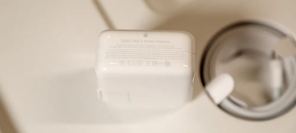 M1芯片版MacBook Air体验，苹果用三招“绝杀”自己？